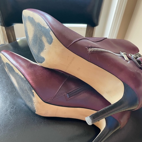 Marc Fisher heeled booties. Size 10 - Picture 3 of 6